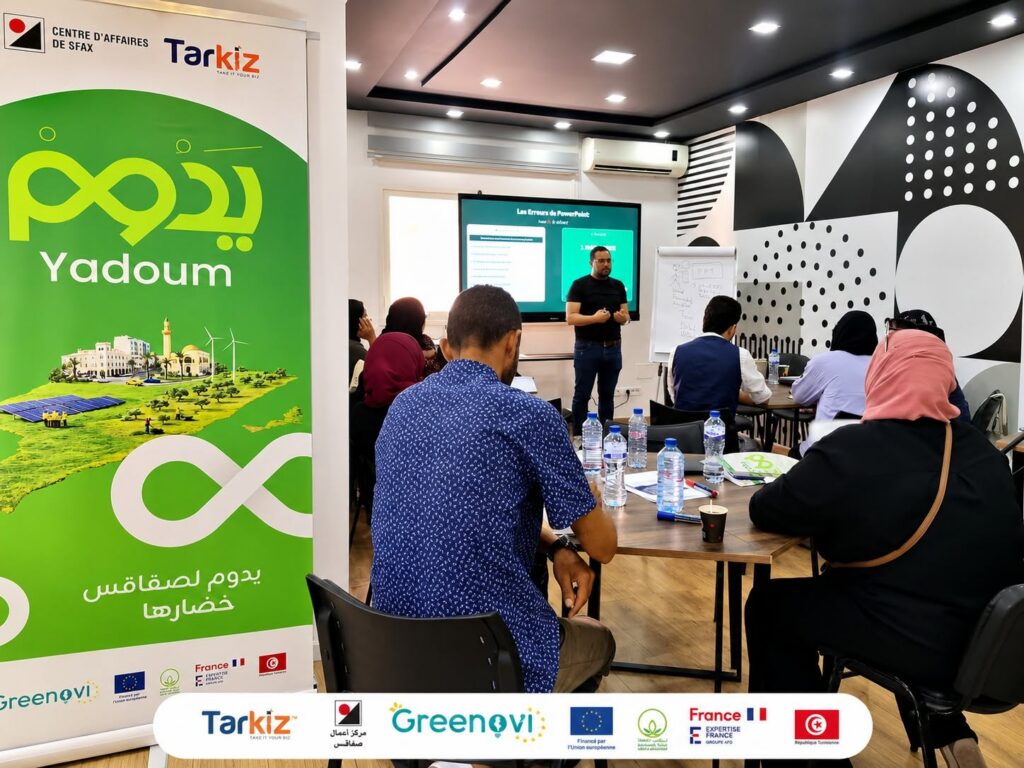 Projet YADOUM : Formation aux techniques de pitch pour les 30 éco-entrepreneurs, animée par le formateur Ghassen Medhioub